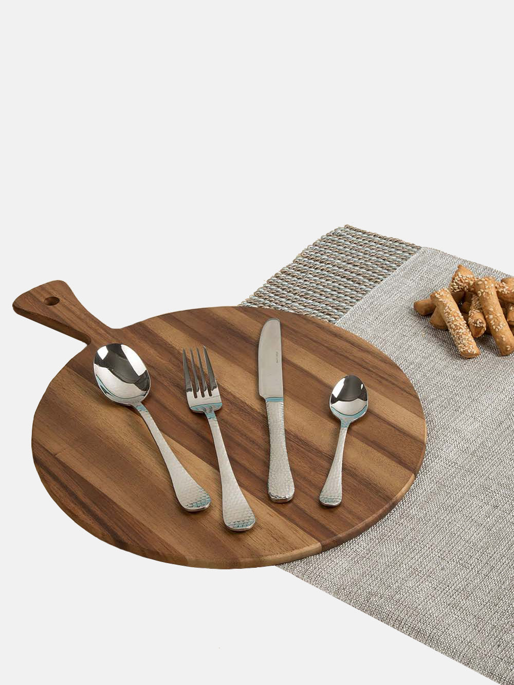Wild 24 piece flatware set