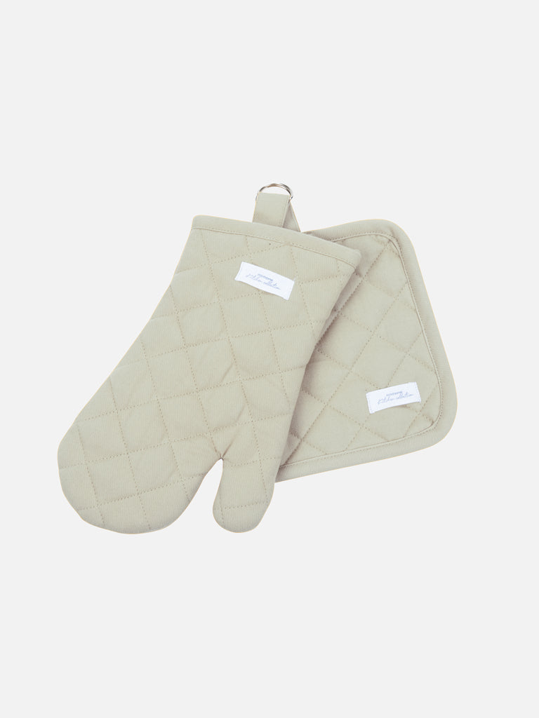 Handy oven glove & trivet set