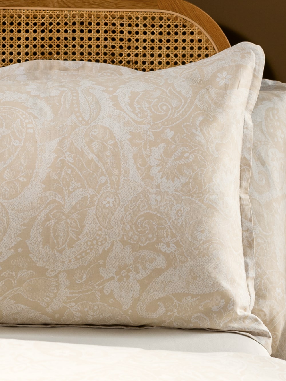 Sol Duvet Cover Set - Queen