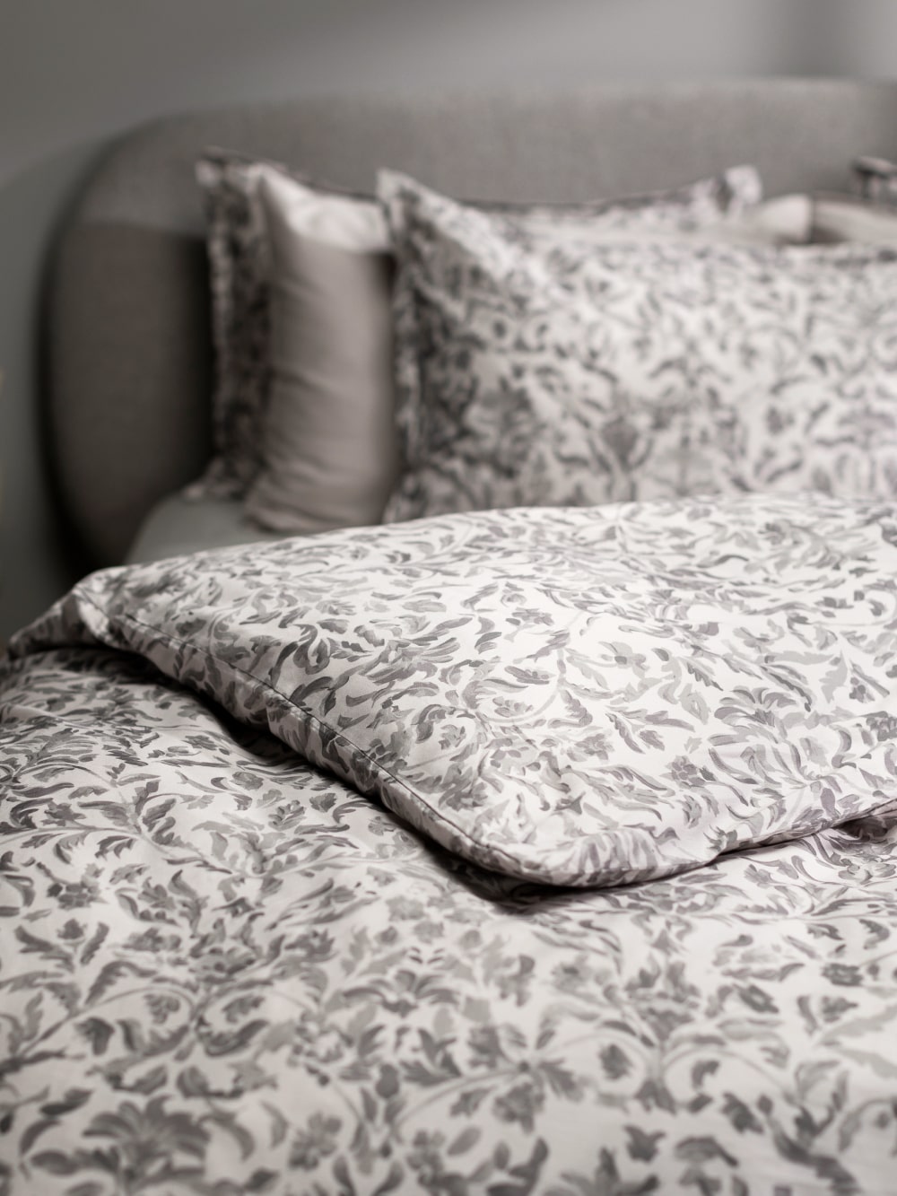Scarlet Duvet Cover Set