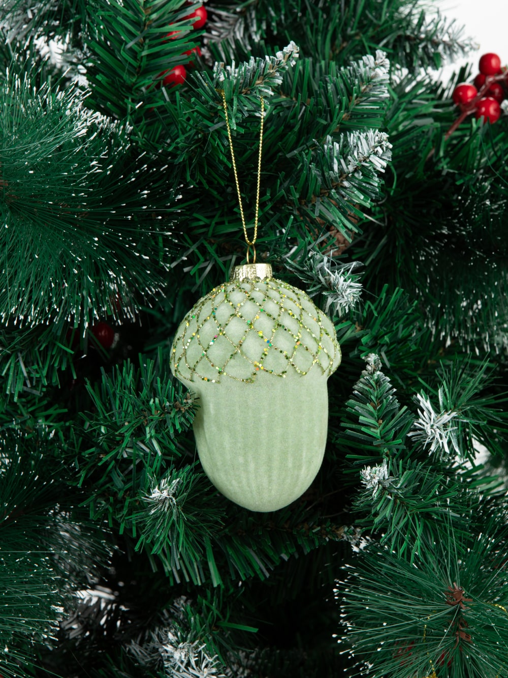 Acorne ornament 4.3 in