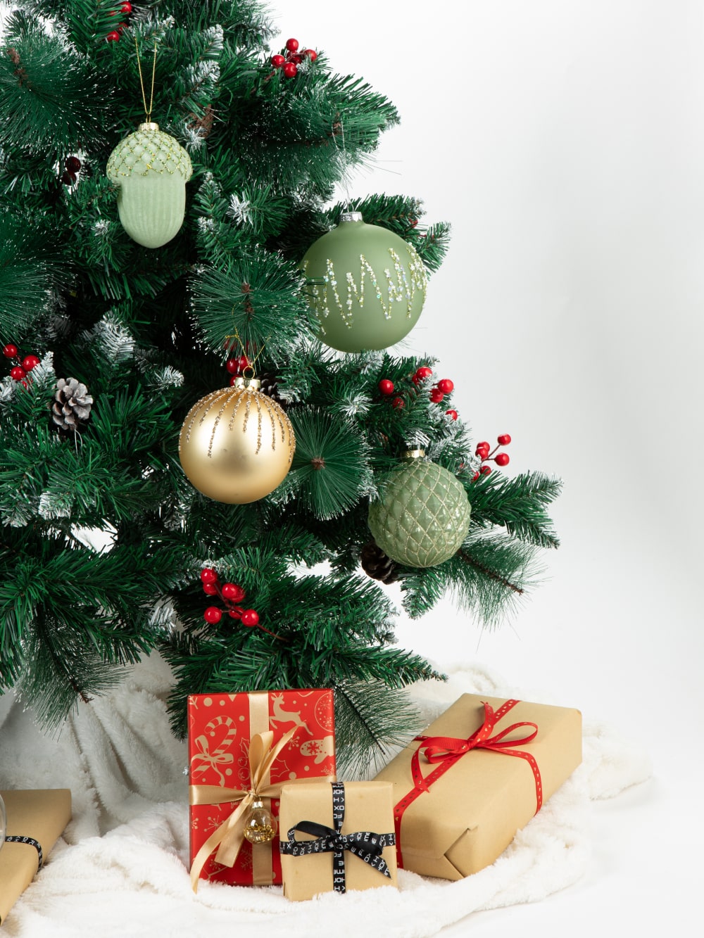 Gold glitter stripes ornament