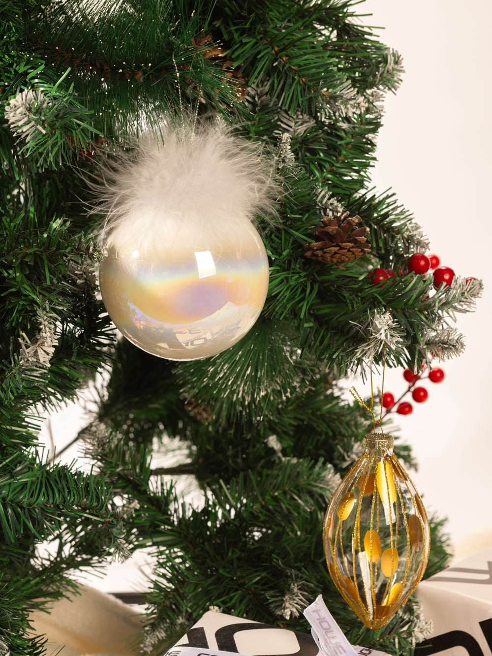 Feather pearl ornaments 3.9 in