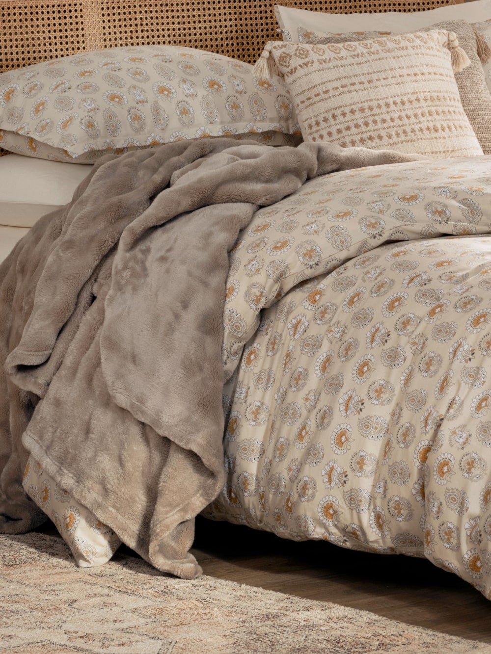 BLANKET NOAM - Queen