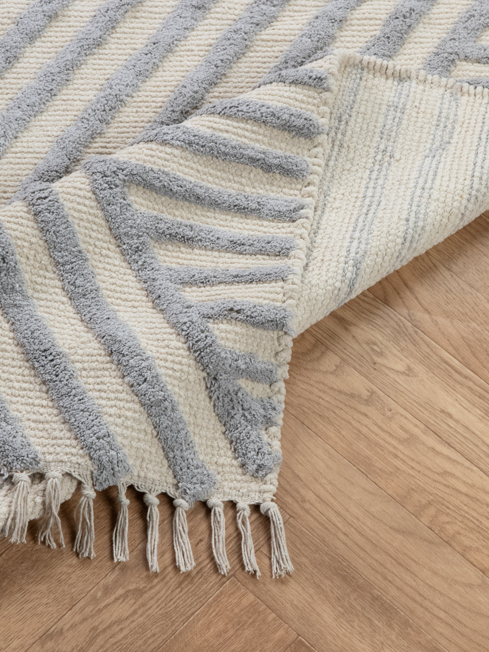 RUG BUCKY 47.5*71in