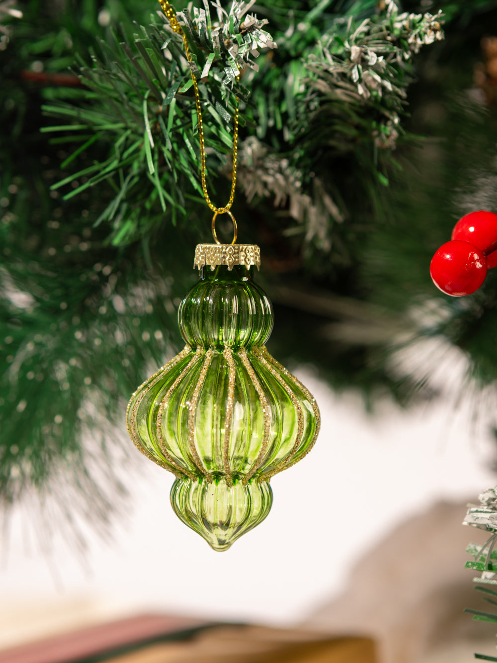 SMALL STALACTITE ORNAMENT 3IN