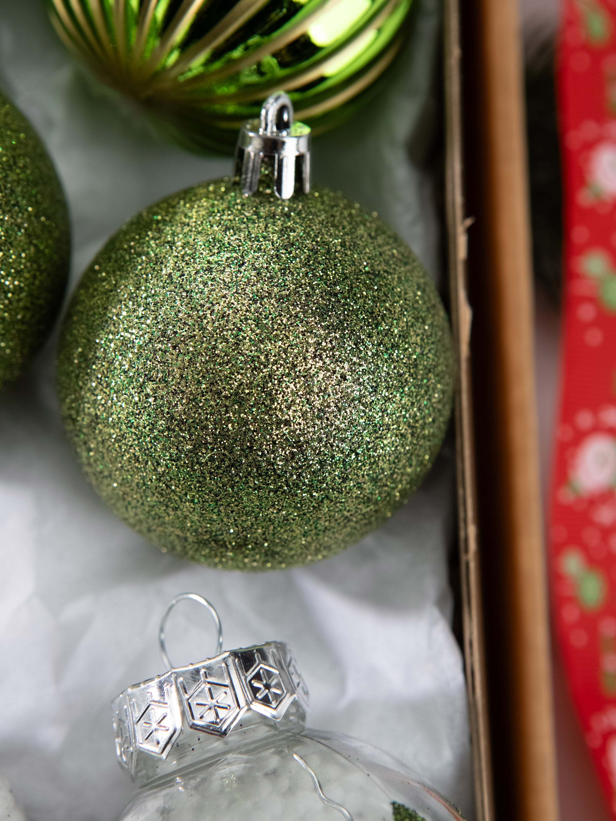 Green Christmas ball Mixed Ornaments SET - 12 PCS