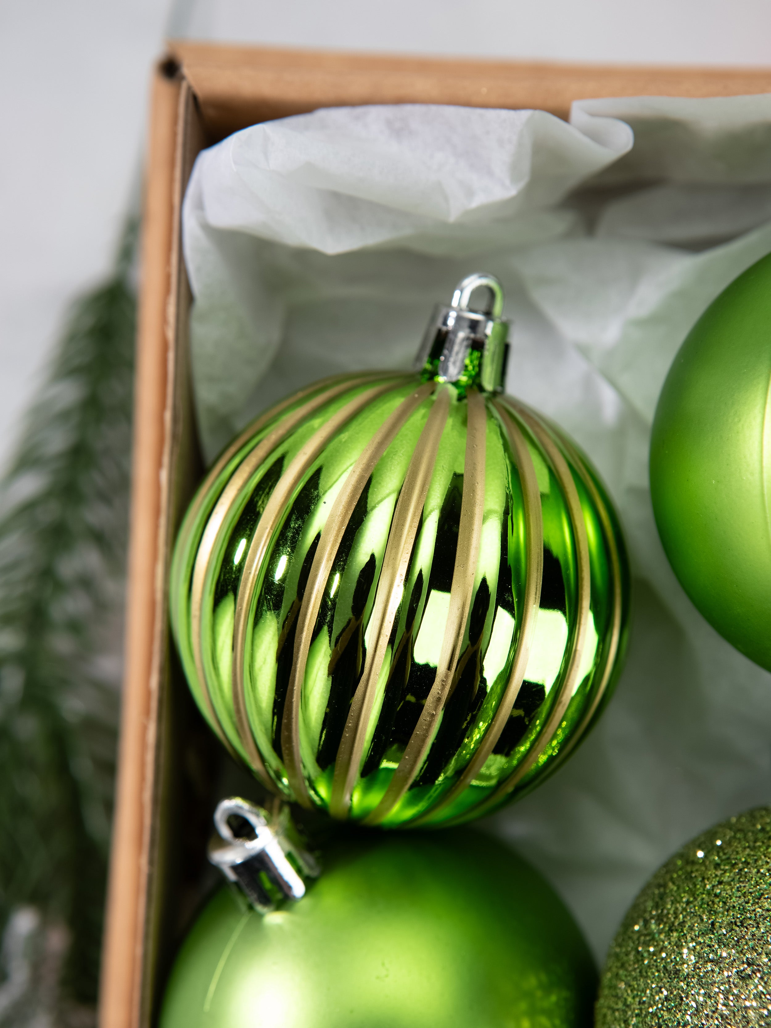 Green Christmas ball Mixed Ornaments SET - 12 PCS