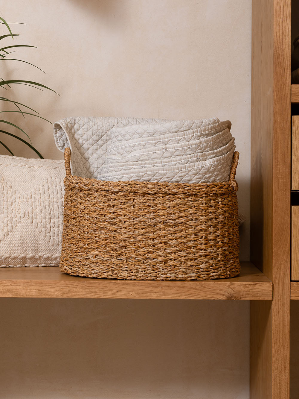 Razul Oval Straw Basket