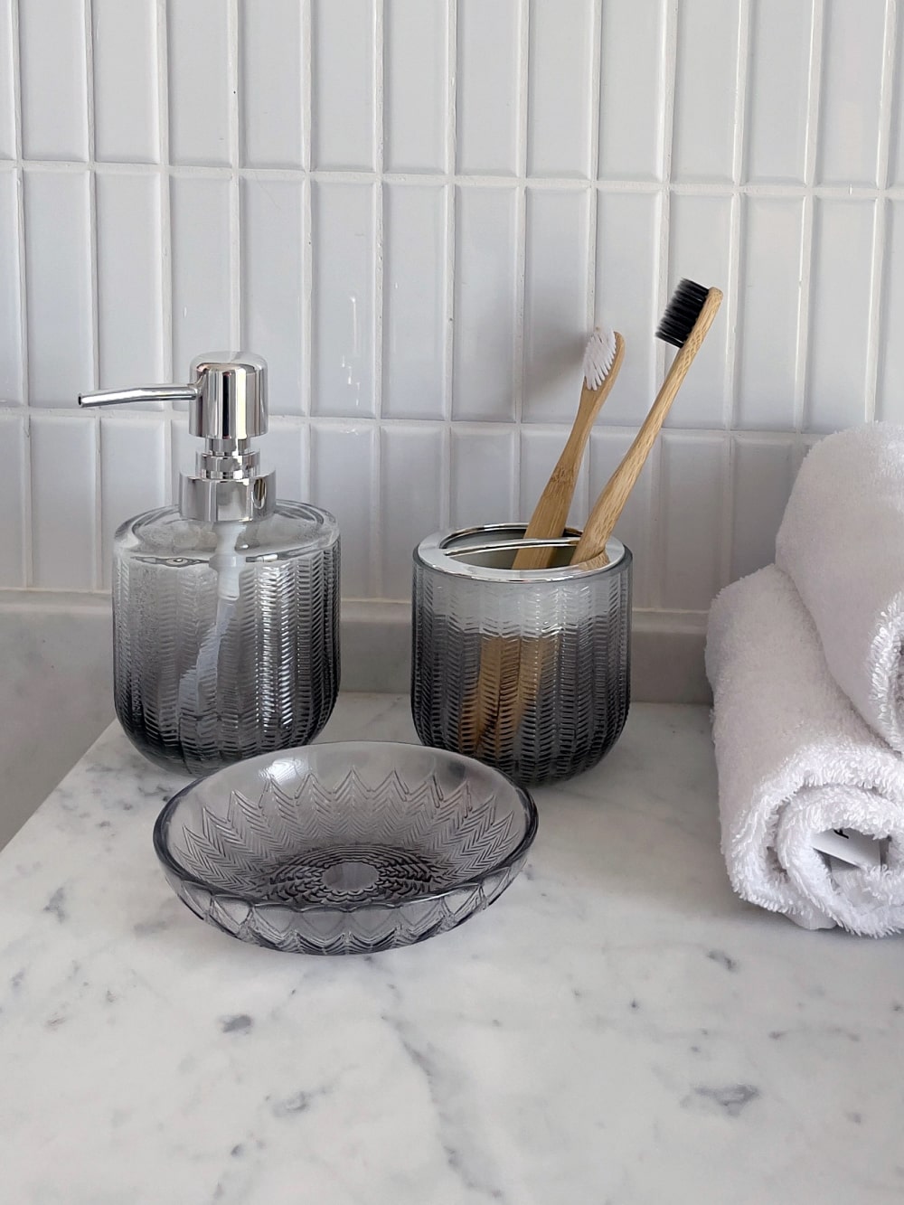 Toothbrush holder 3.1X3.1 IN
