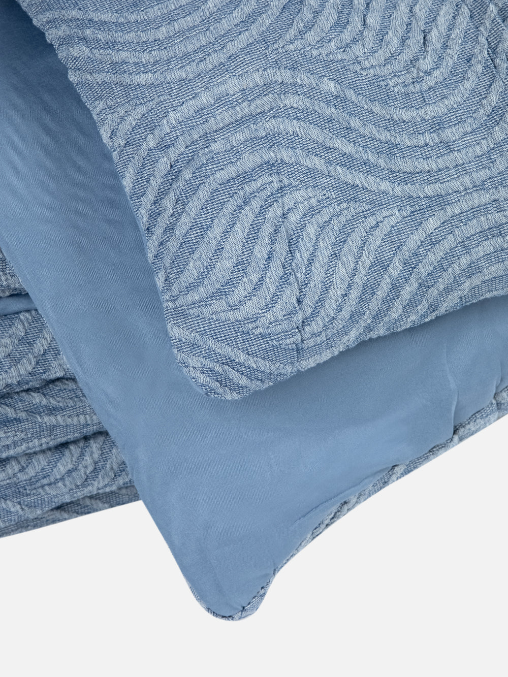 Uri Comforter