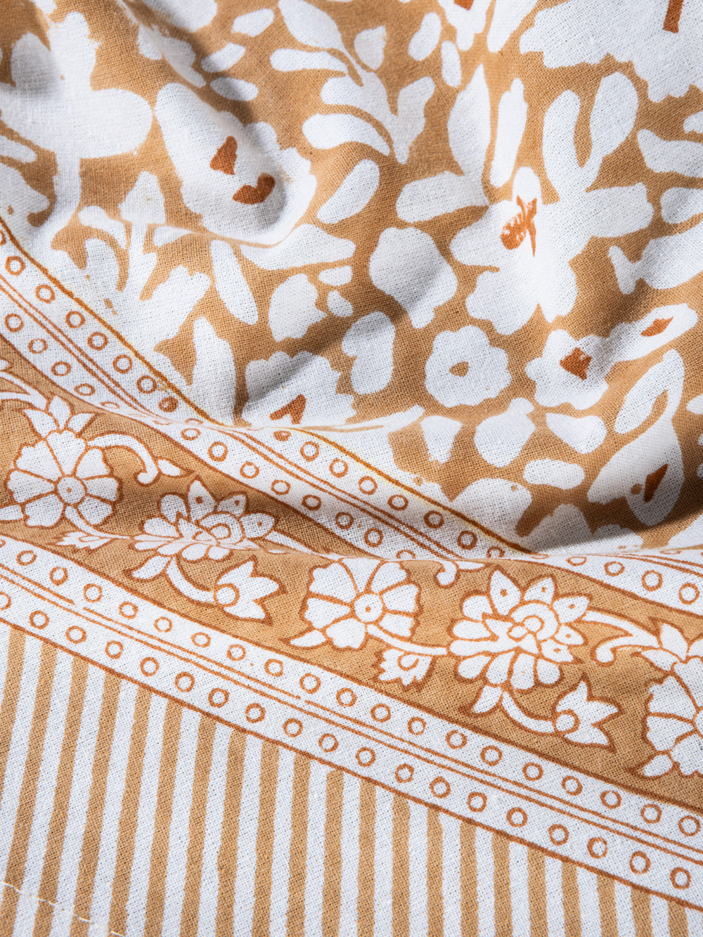 DESERT Tablecloth 71" Round