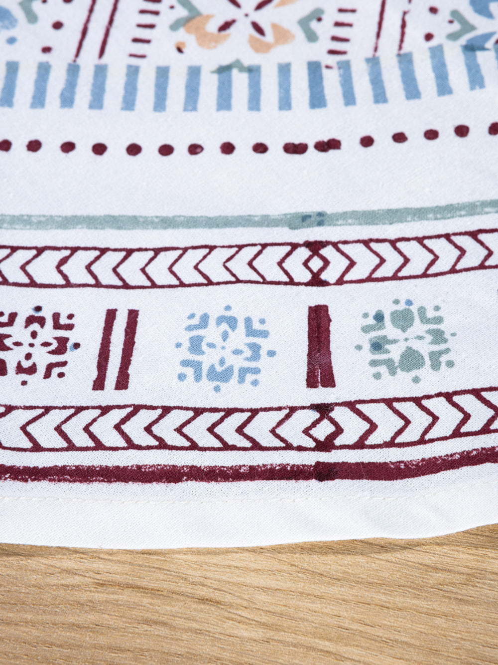PORTO Tablecloth 71" Round