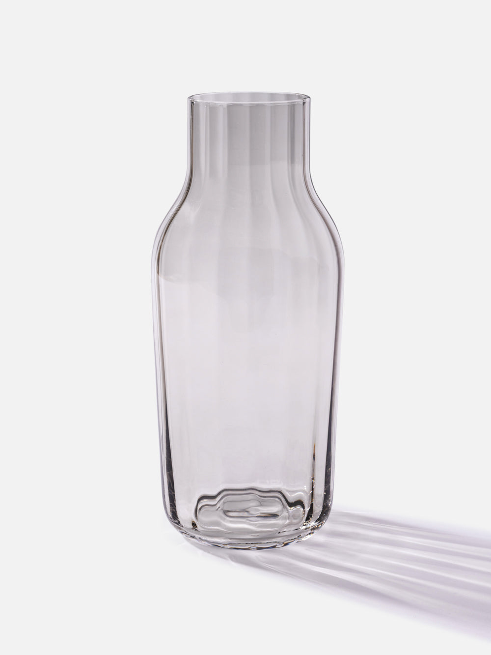 PLISSE CARAFE 9.2X4IN