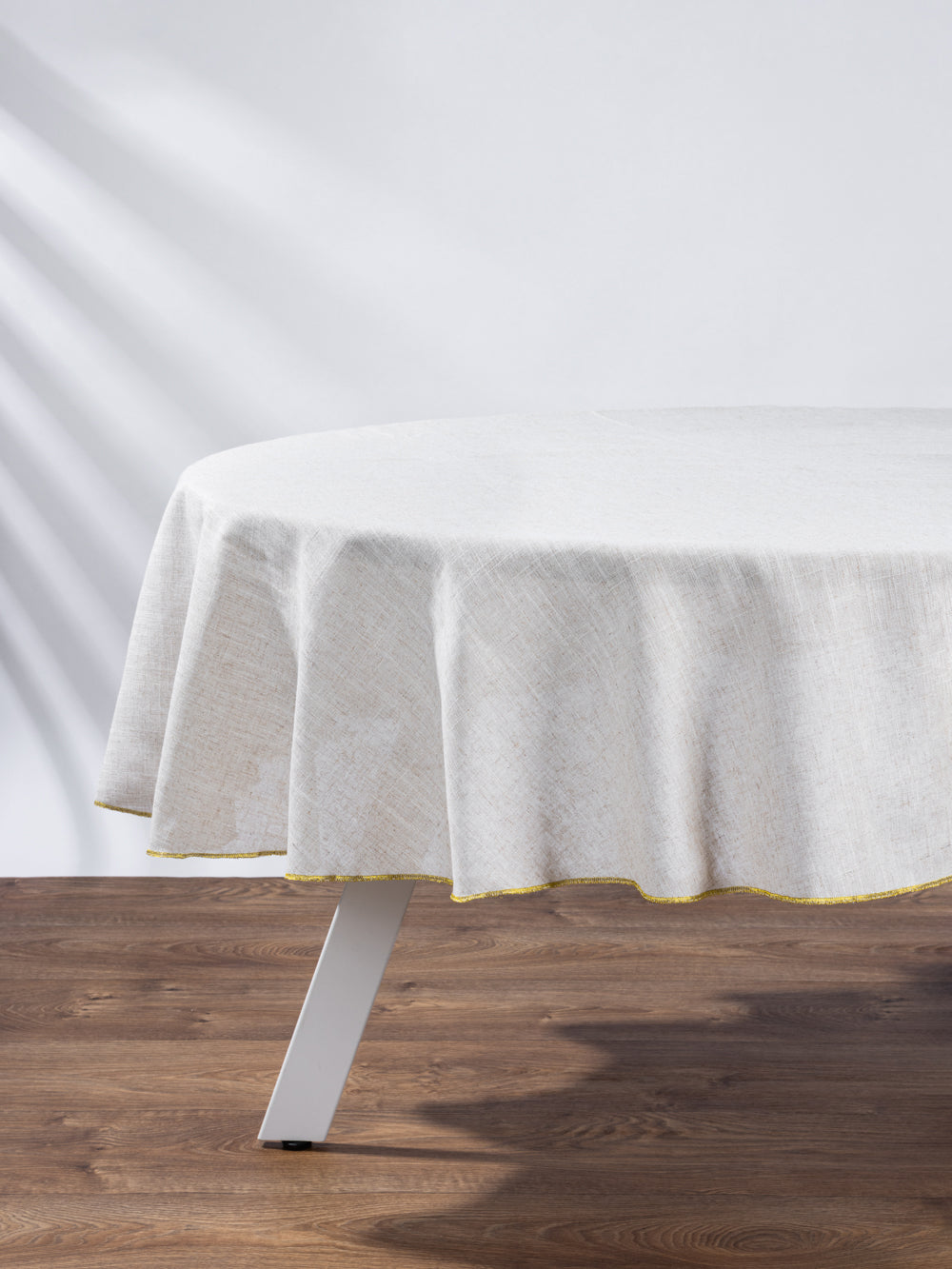 GOLDY Tablecloth 71" Round