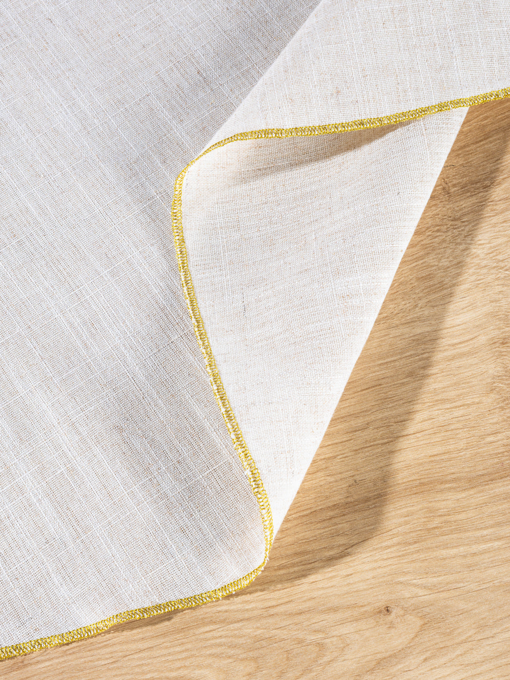 GOLDY Tablecloth 71" Round