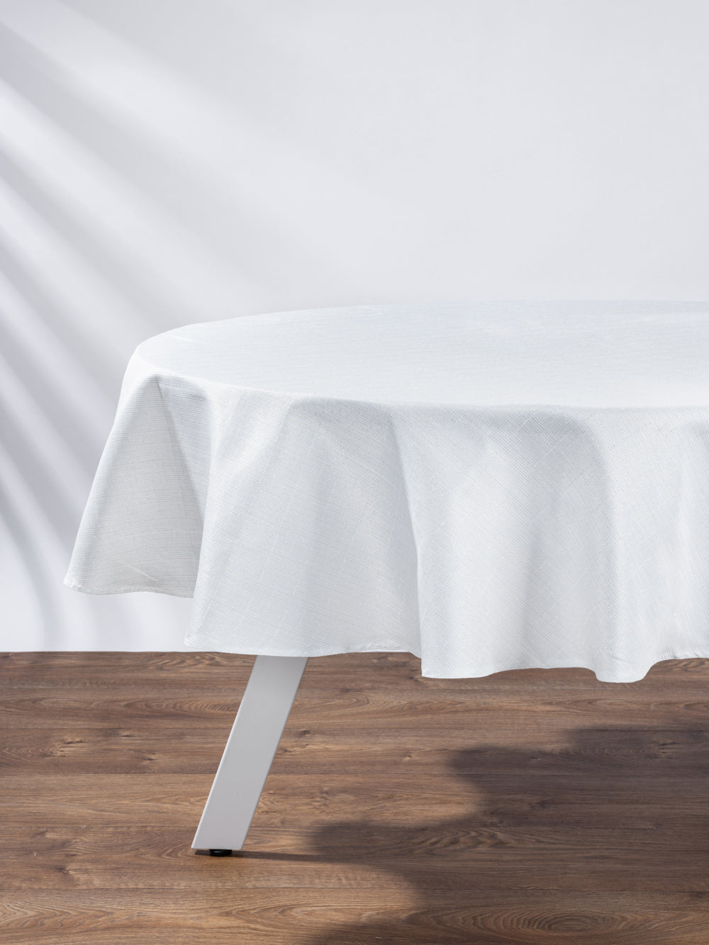 Paz Tablecloth 71" Round