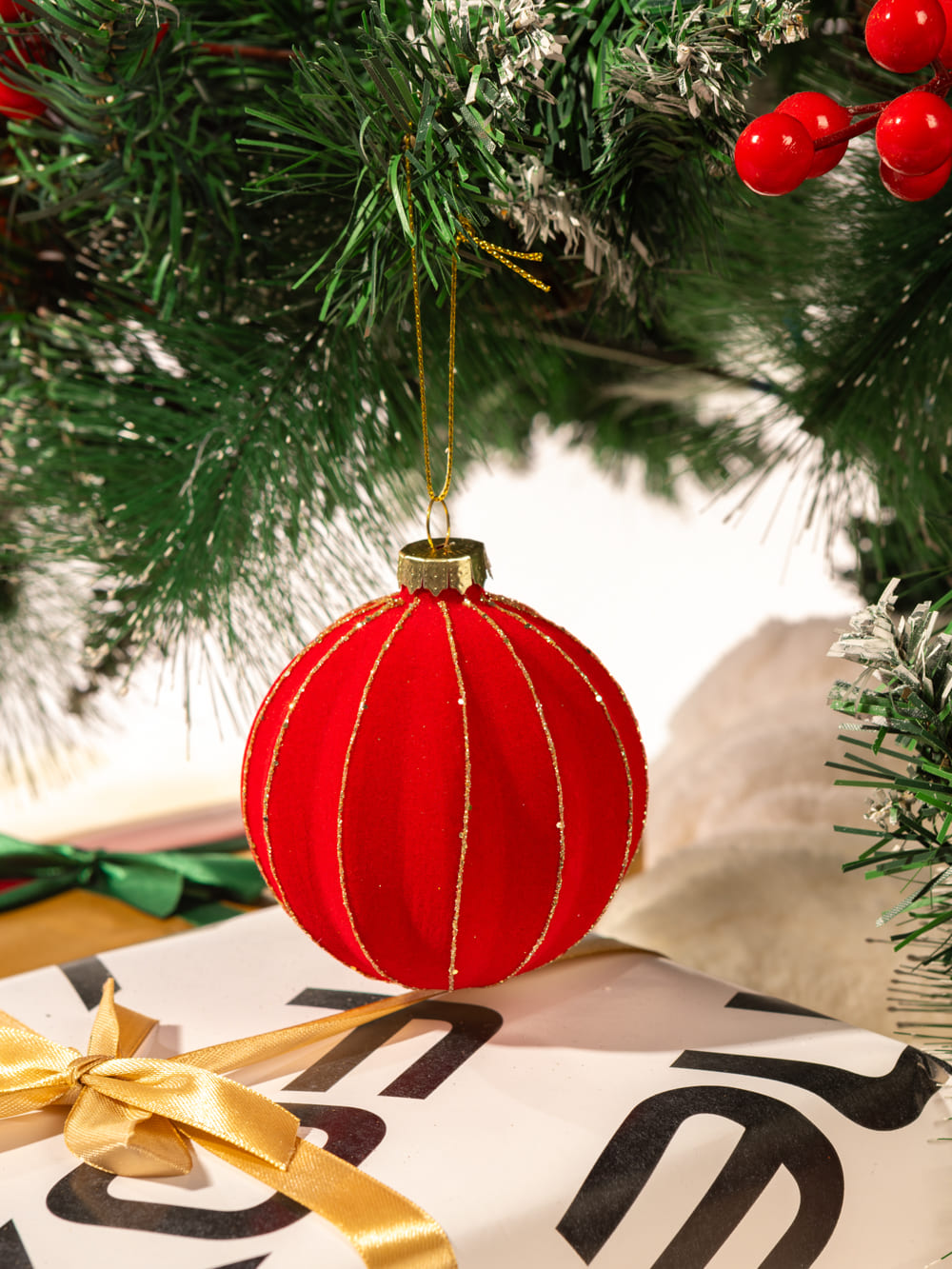 RED VELVET ORNAMENT 3.14IN