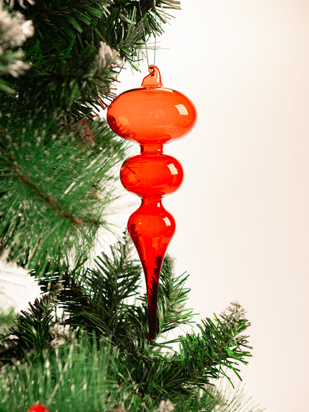 RED STALACTITE ORNAMENT 8.26IN