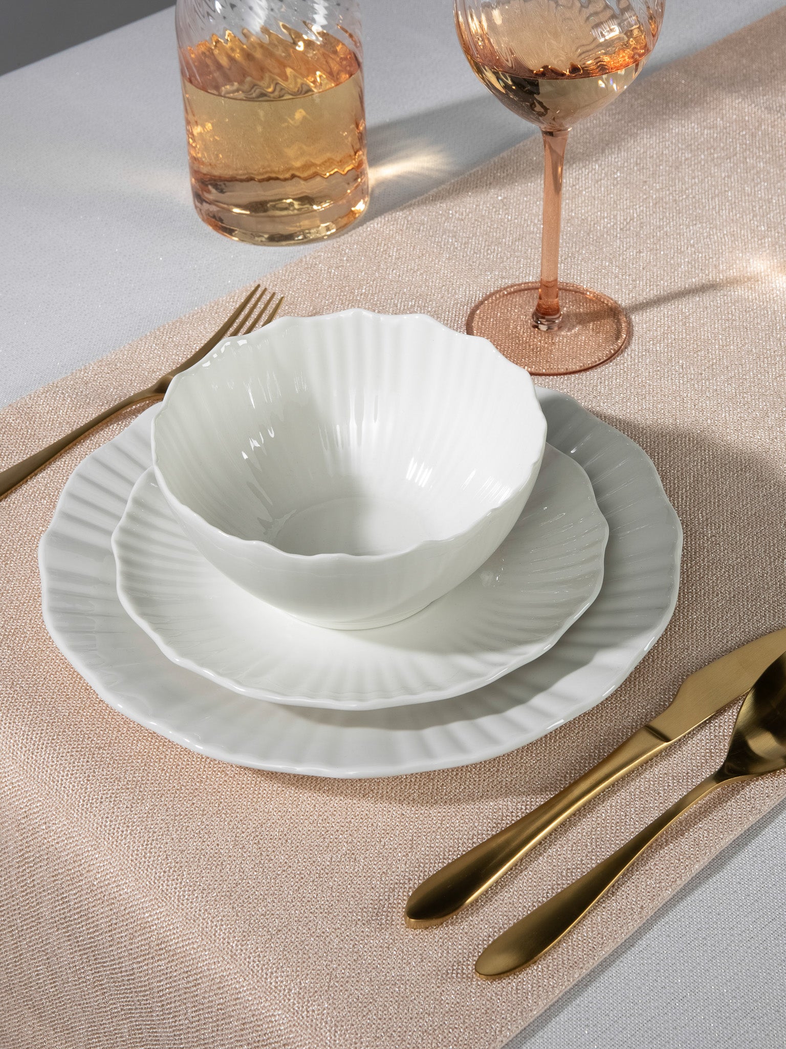Rosie Porcelain Dinner Plate