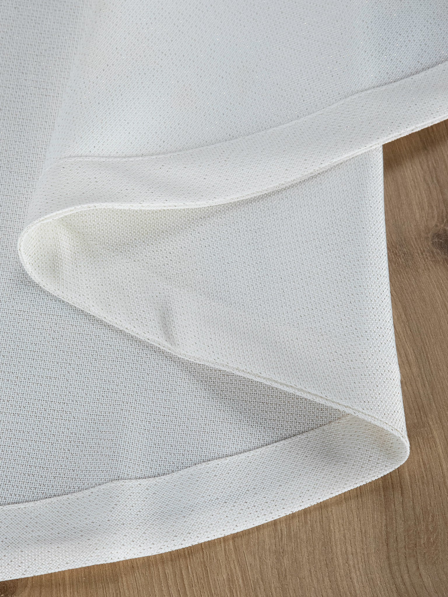 Crush Round Tablecloth - FOX HOME CANADA