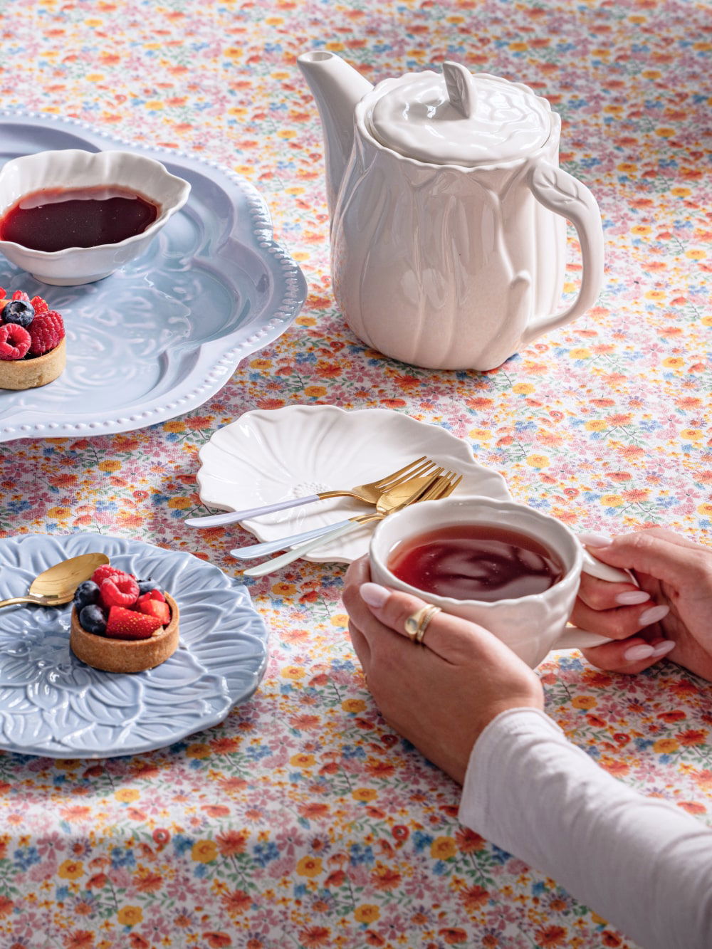 Flowery Teapot - FOX HOME CA STORE